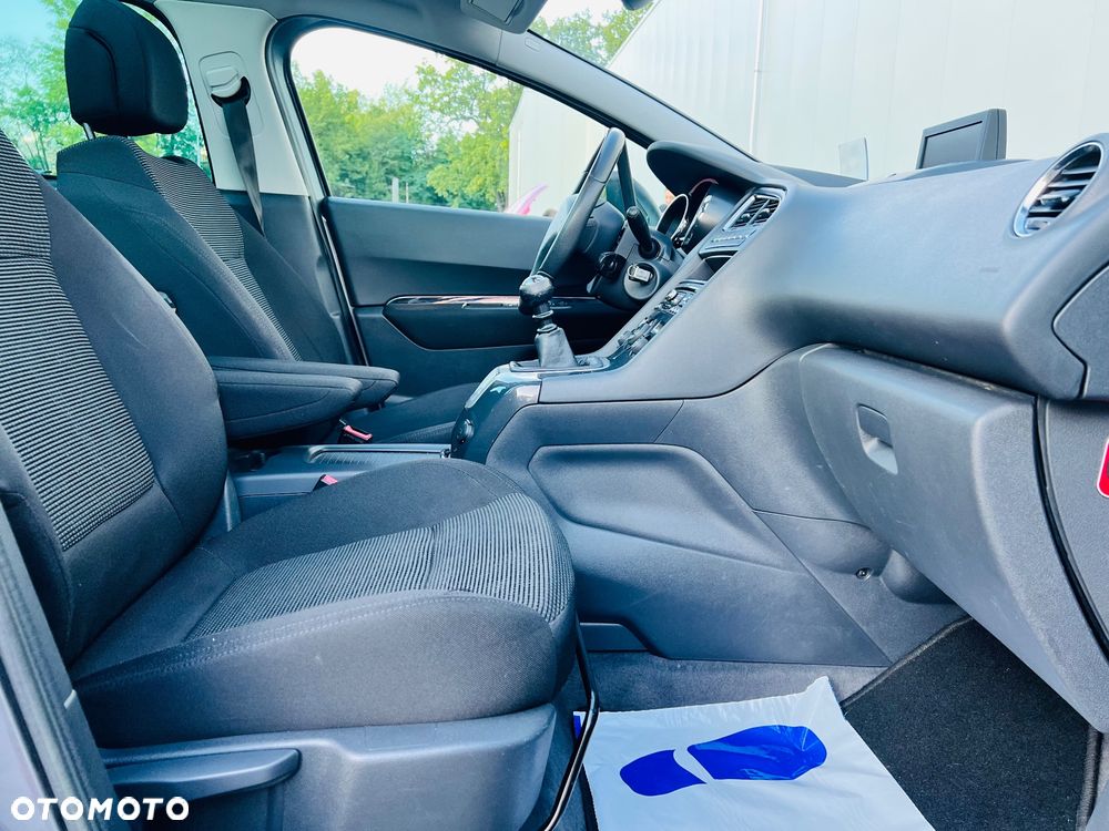 Peugeot 5008 HDI 150 Allure - 32