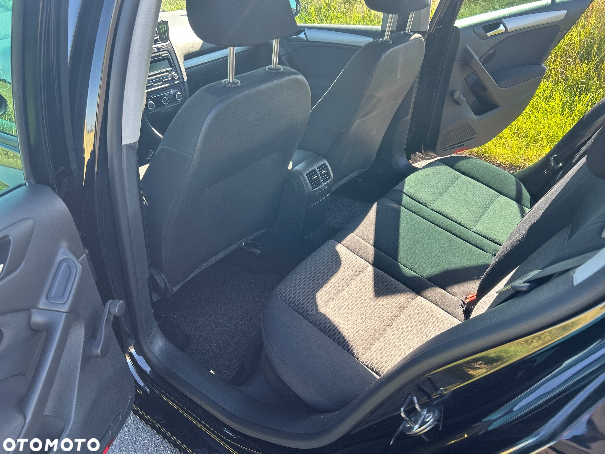 Volkswagen Golf - 16