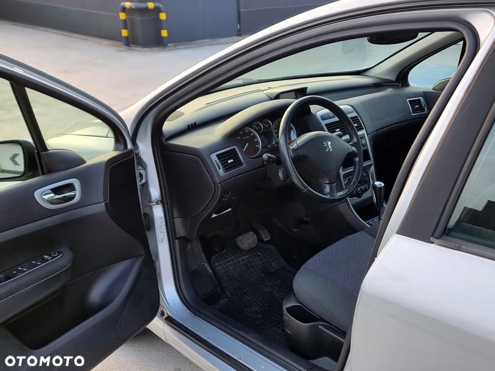 Peugeot 307 1.6 XT Premium - 12