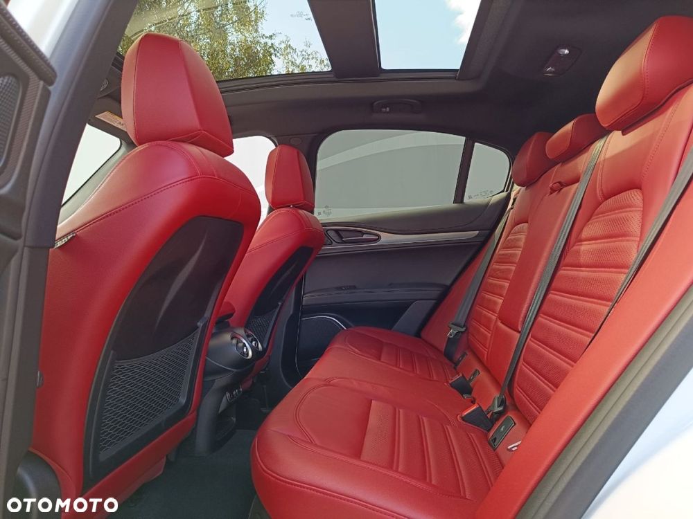 Alfa Romeo Stelvio 2.0 Turbo Veloce Q4 - 33