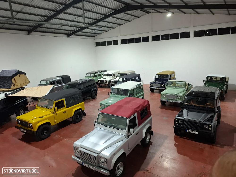 Land Rover Defender - 11