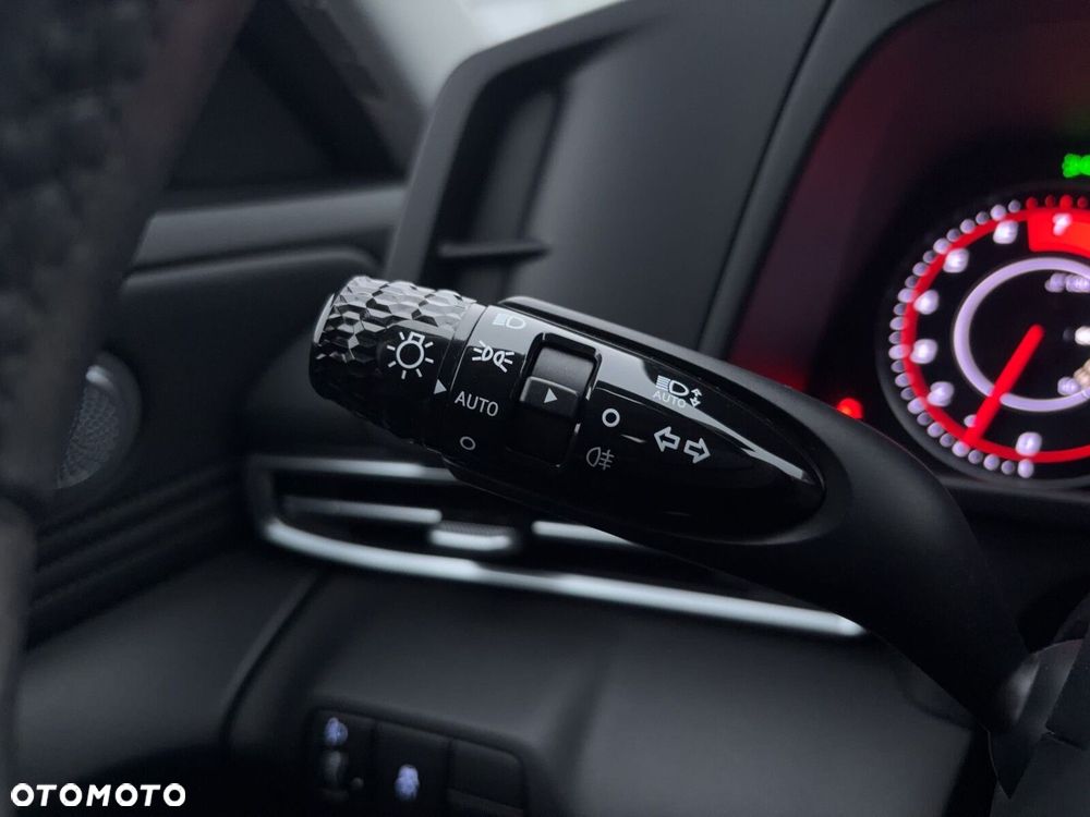 Hyundai Elantra 1.6 Smart CVT - 18