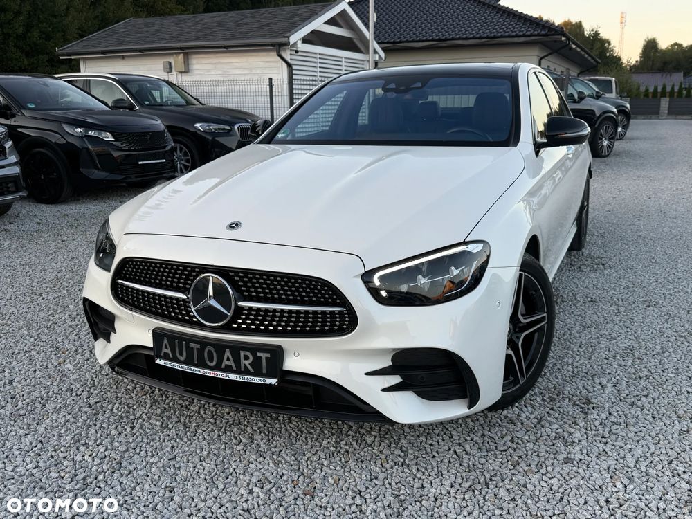 Mercedes-Benz Klasa E 220 d 4Matic 9G-TRONIC AMG Line - 4