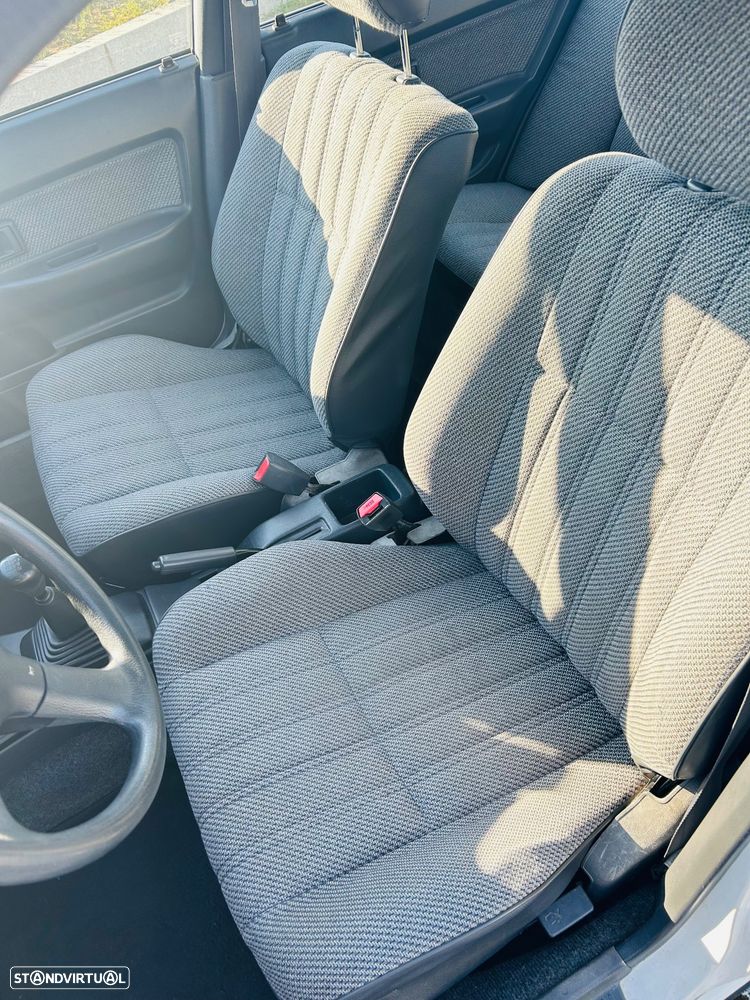 Toyota Corolla Sedan 1.3 XL 12V - 6