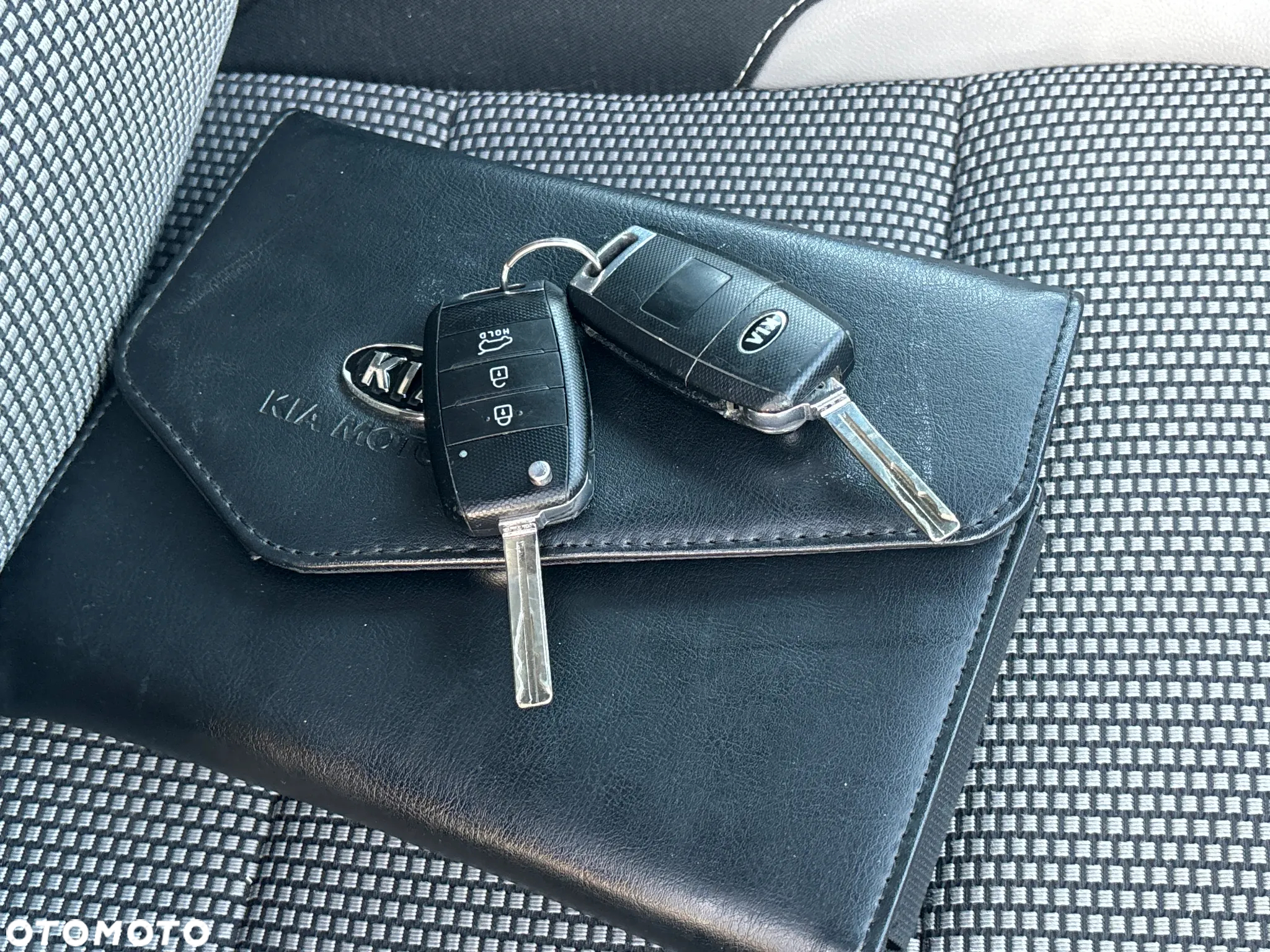 Kia Ceed - 31