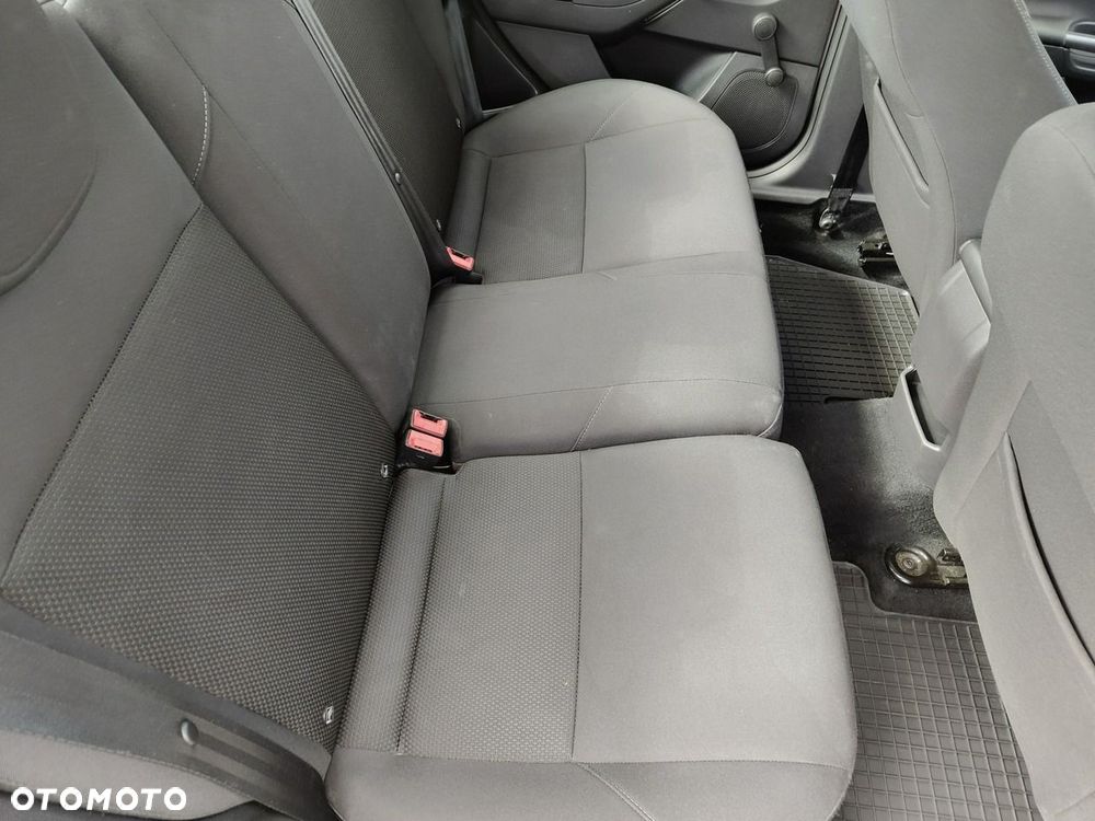 Ford Focus 1.6 Ti-VCT Ambiente - 11