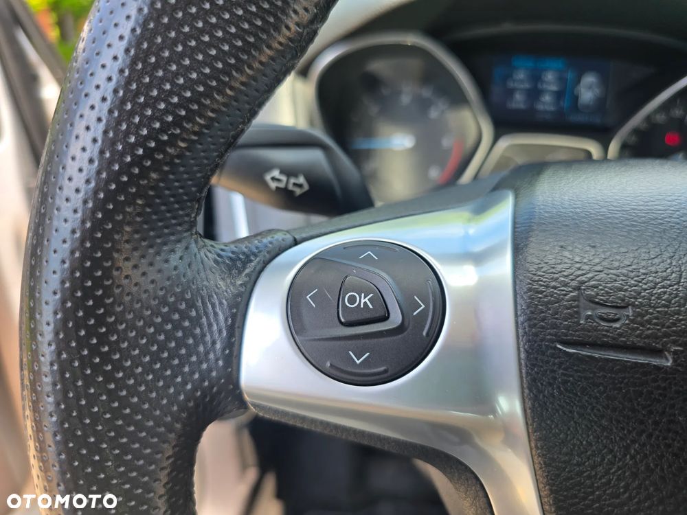 Ford Focus - 27
