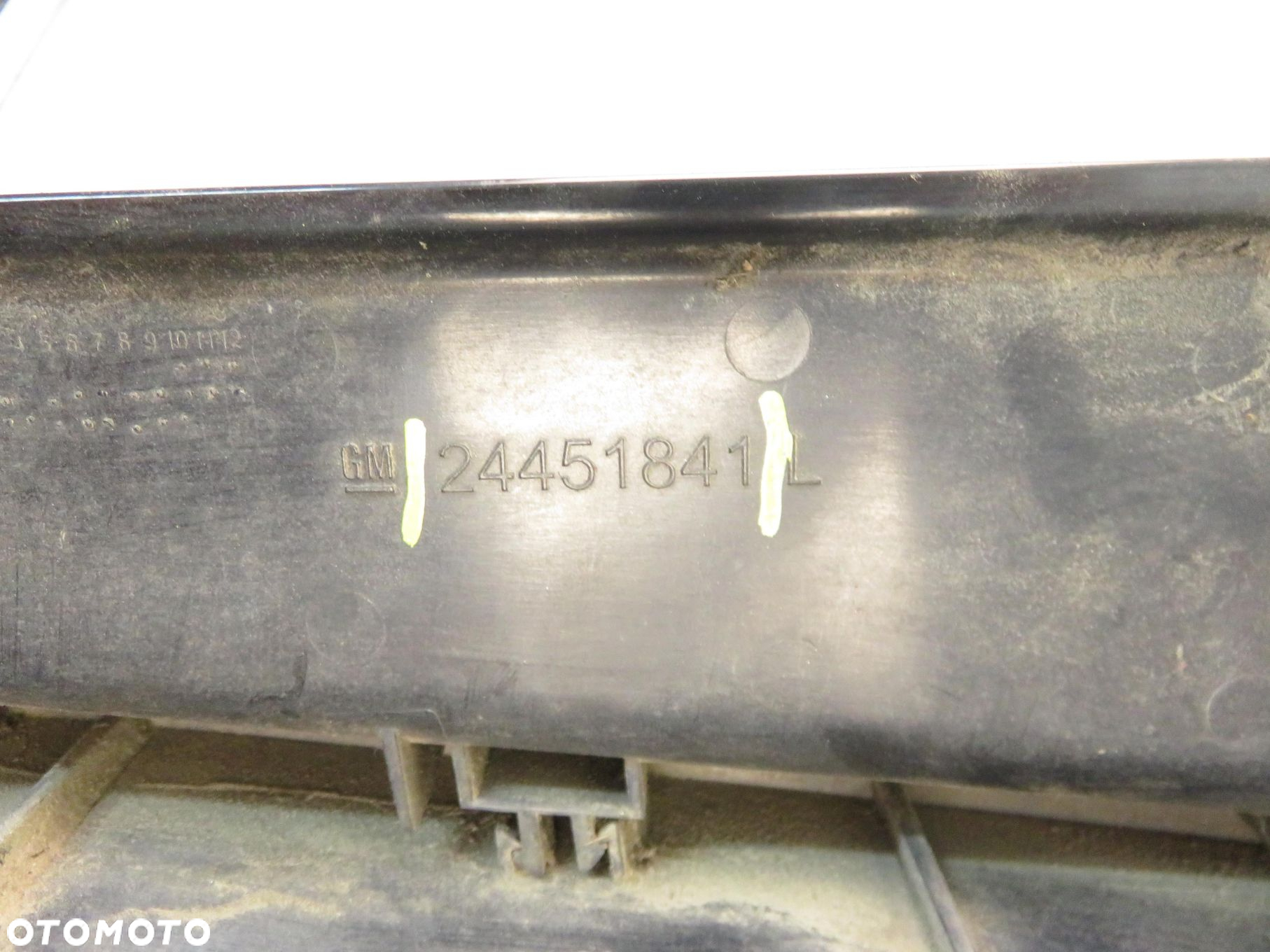 LAMPA LEWA TYLNA OPEL ZAFIRA B (A05) 24451841 - 4
