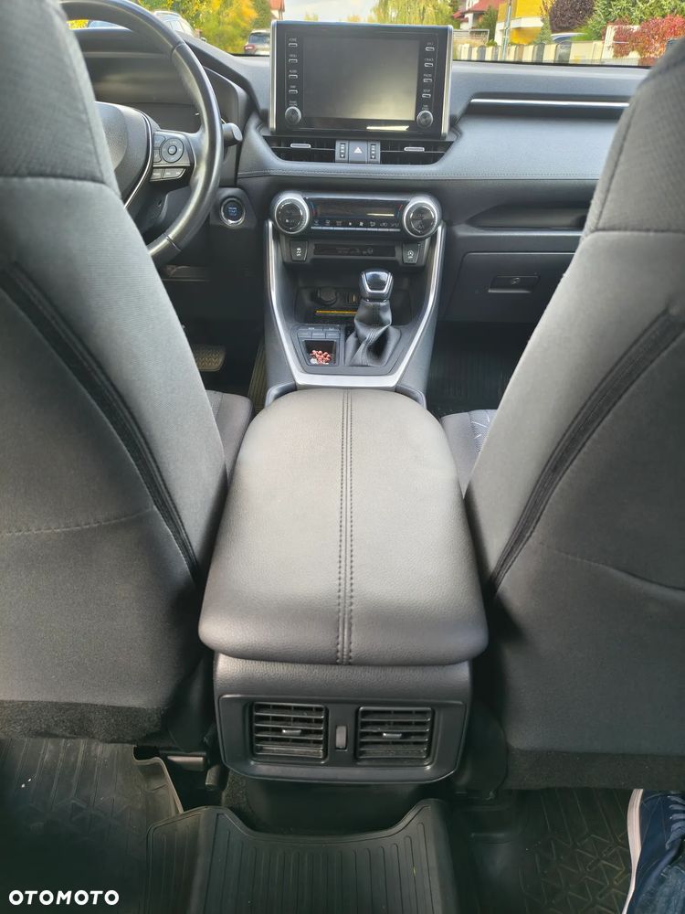 Toyota RAV4 - 12