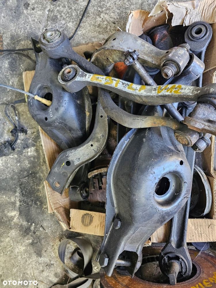 WAHACZ WAHACZE LEWY PRAWY TYŁ PRZÓD BMW 8 E31 840 850 - 1