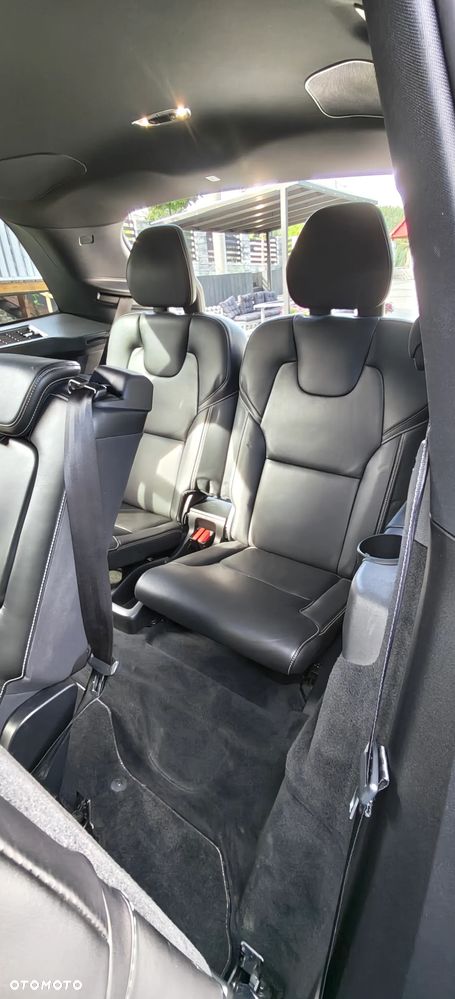 Volvo XC 90 D5 AWD R-Design 7os - 31