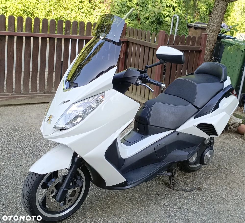 Peugeot Satelis - 1