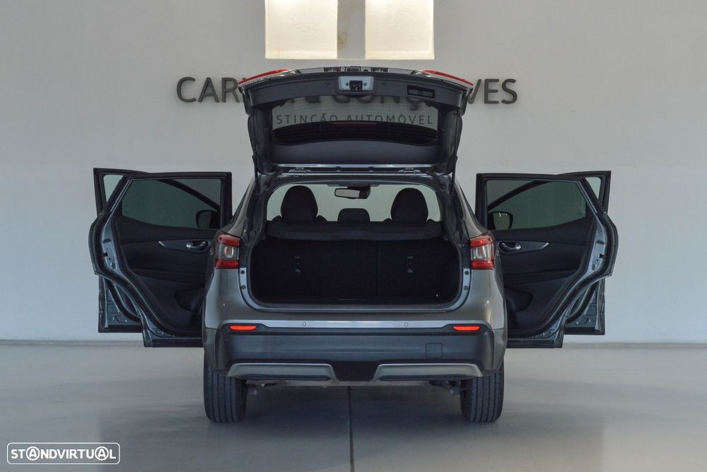 Nissan Qashqai 1.5 dCi N-Connecta - 53