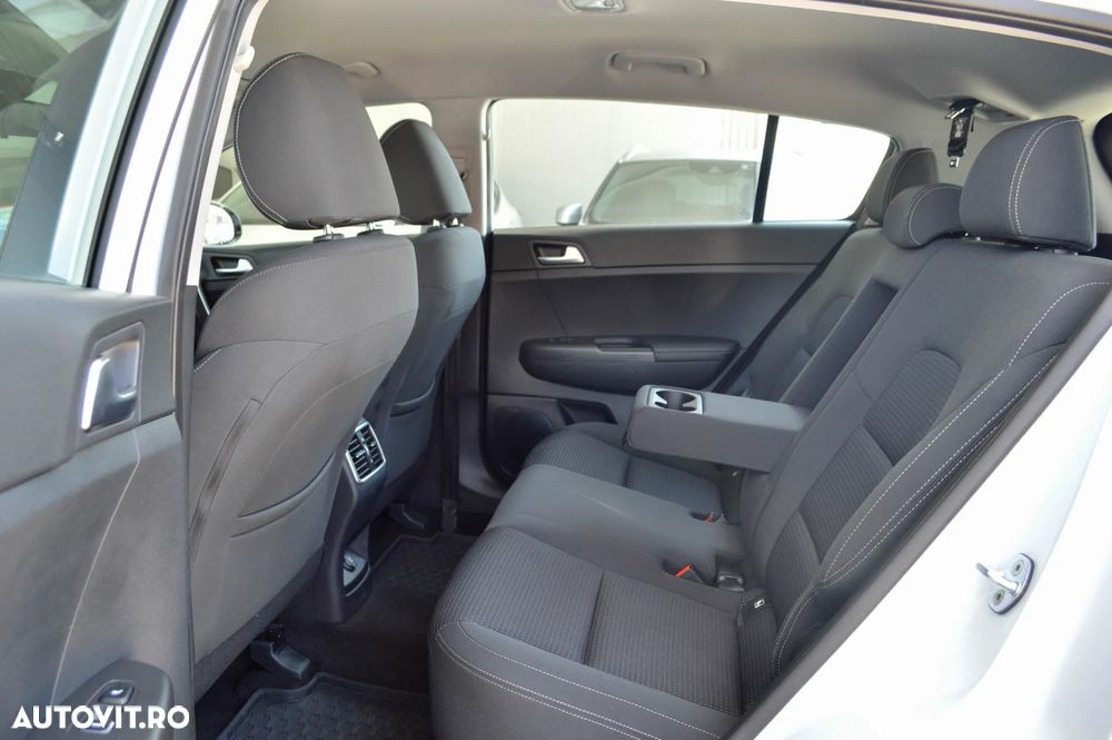 Kia Sportage 1.6 GDI 2WD VISION - 18