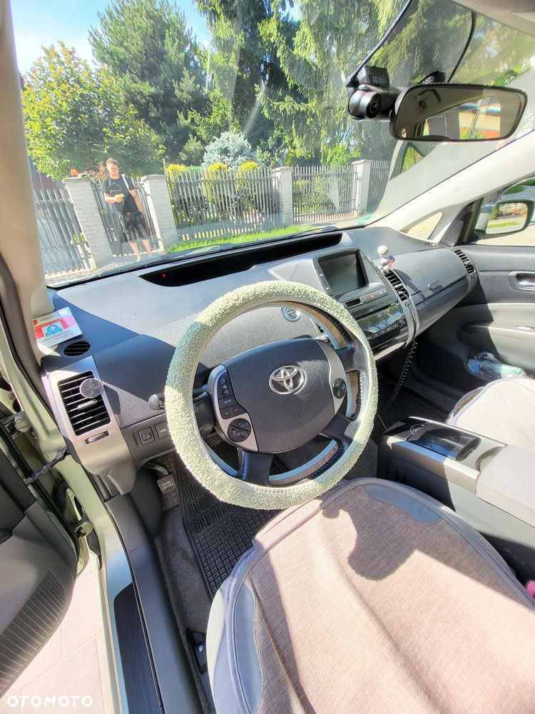 Toyota Prius - 9