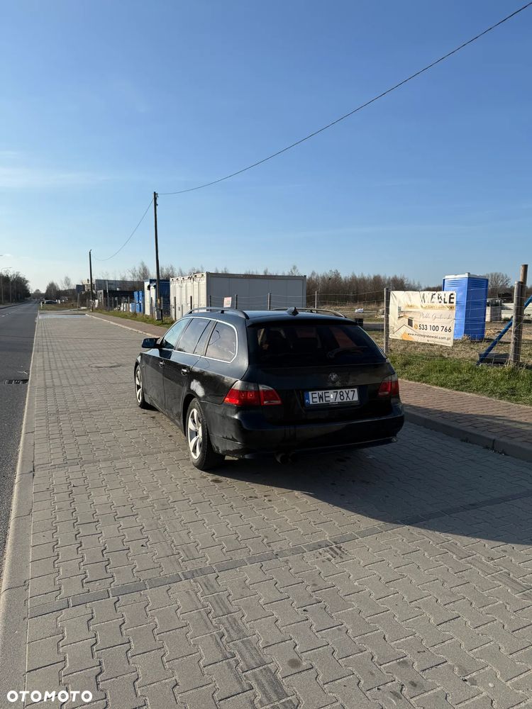 BMW Seria 5 525d - 5