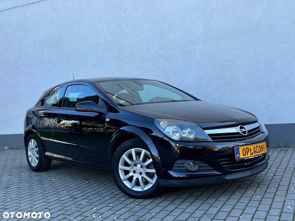 Opel Astra GTC 1.6 Edition Plus - 1