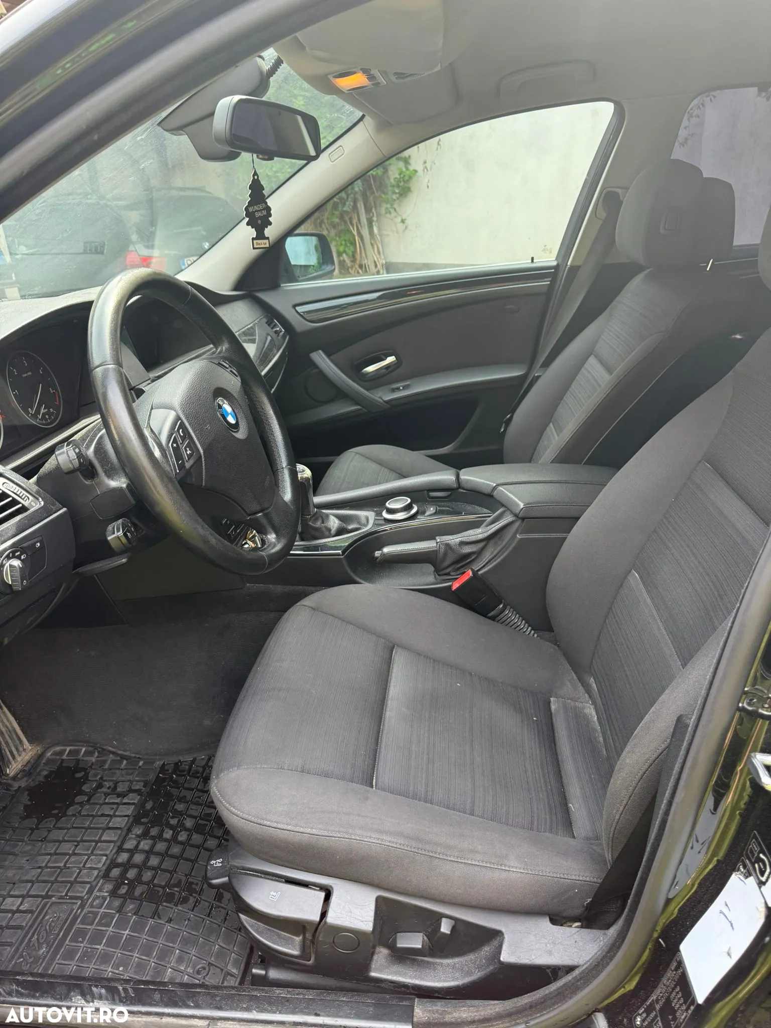 BMW Seria 5 520d Touring - 4