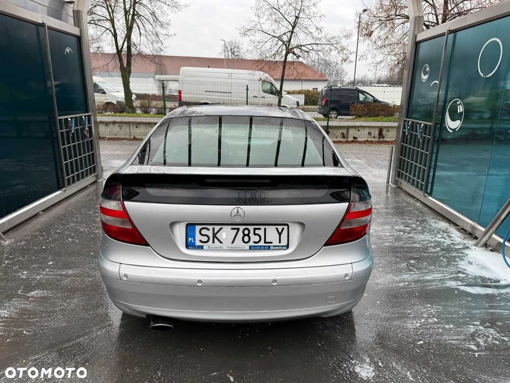 Mercedes-Benz Klasa C 180 Kompressor Automatik - 11
