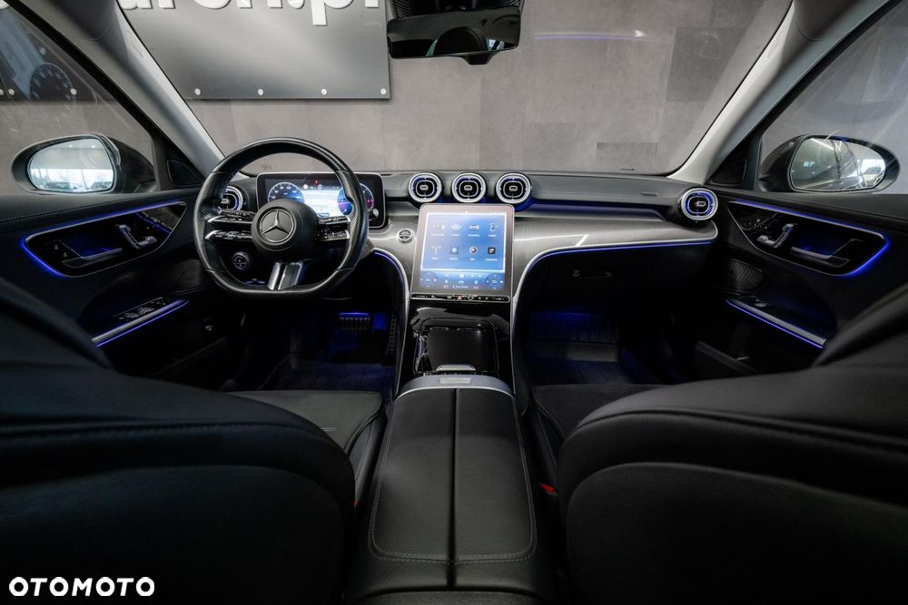 Mercedes-Benz Klasa C 220 d mHEV AMG - 11