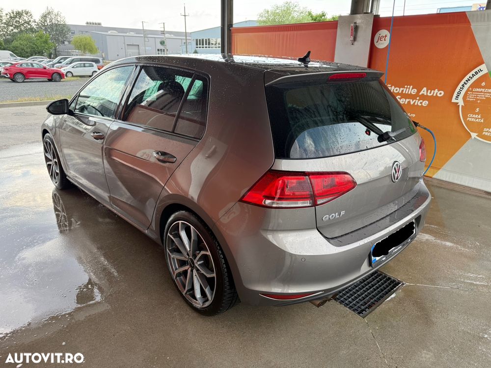 Volkswagen Golf - 4