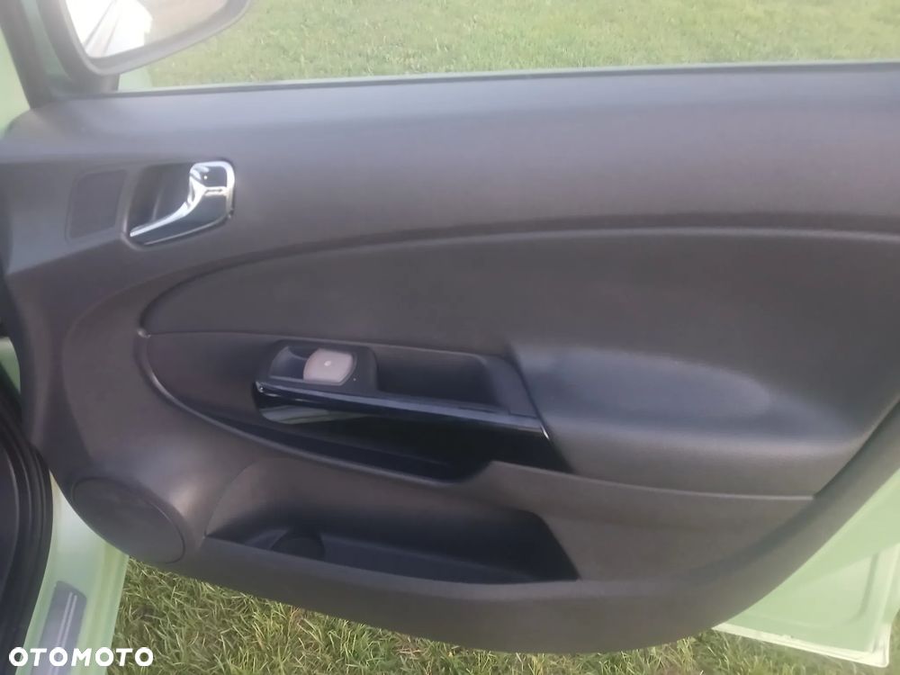 Opel Corsa 1.4 16V Innovation 110 Jahre - 31