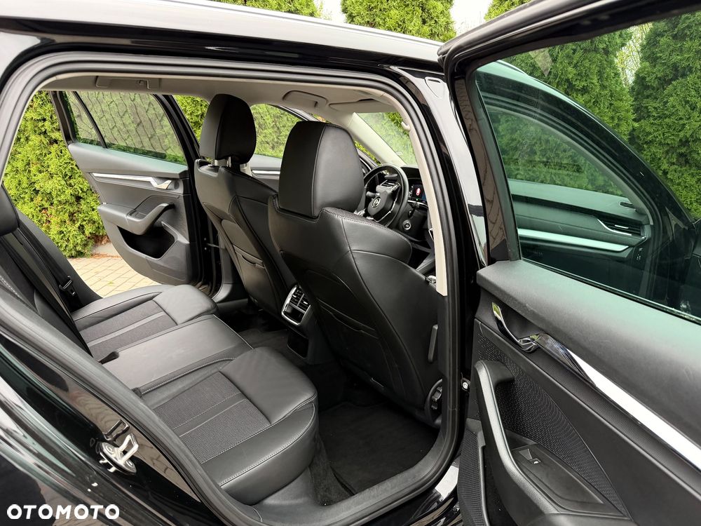 Skoda Octavia 2.0 TDI Sportline DSG - 26