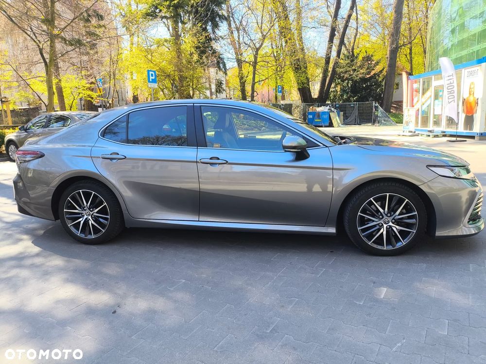 Toyota Camry 2.5 Hybrid Executive CVT - 6