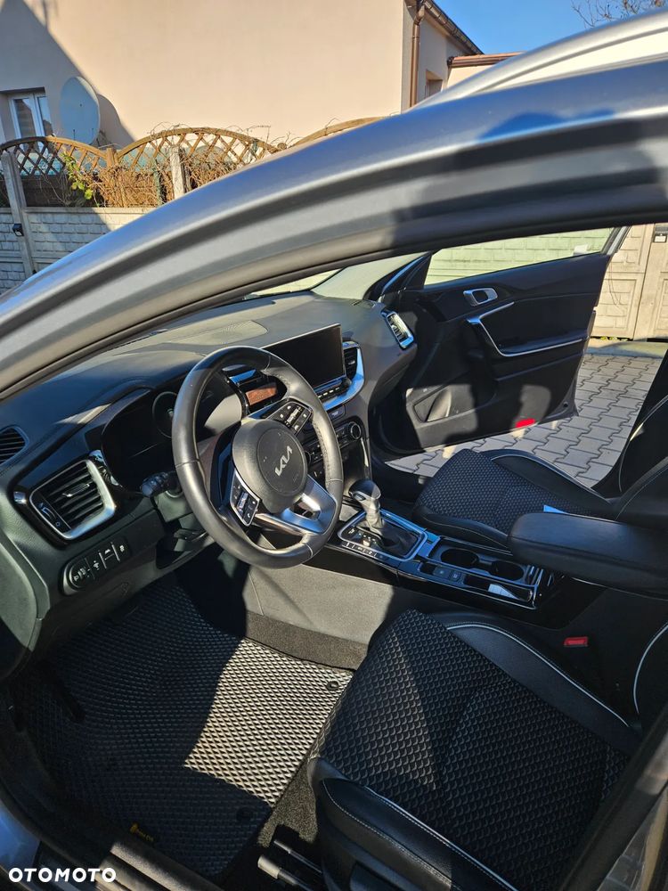 Kia XCeed 1.5 T-GDI Business Line DCT - 14