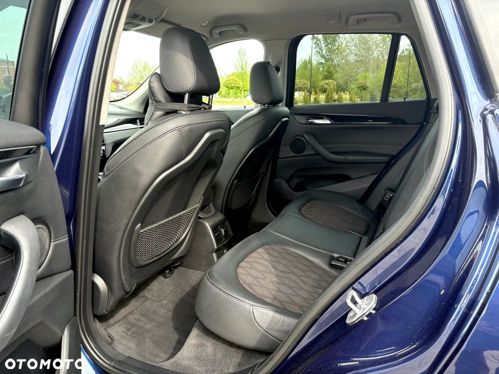BMW X1 xDrive20d xLine - 27