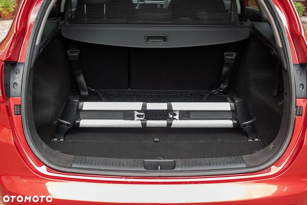 Kia Ceed 1.6 GDI L Business Line - 17