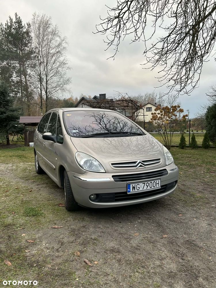 Citroën Xsara Picasso 1.6 16V Exclusive - 1