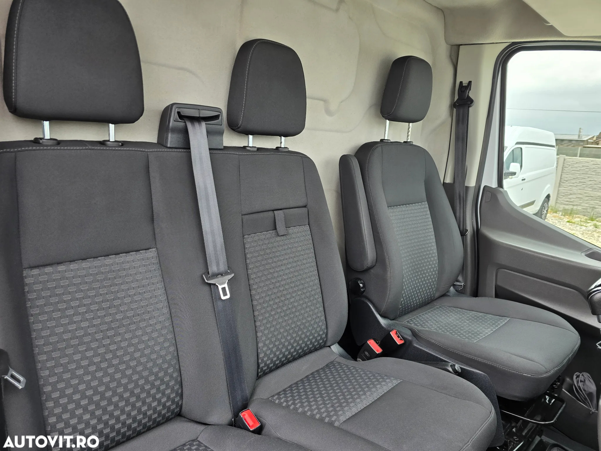 Ford New Transit L4H3 - 21