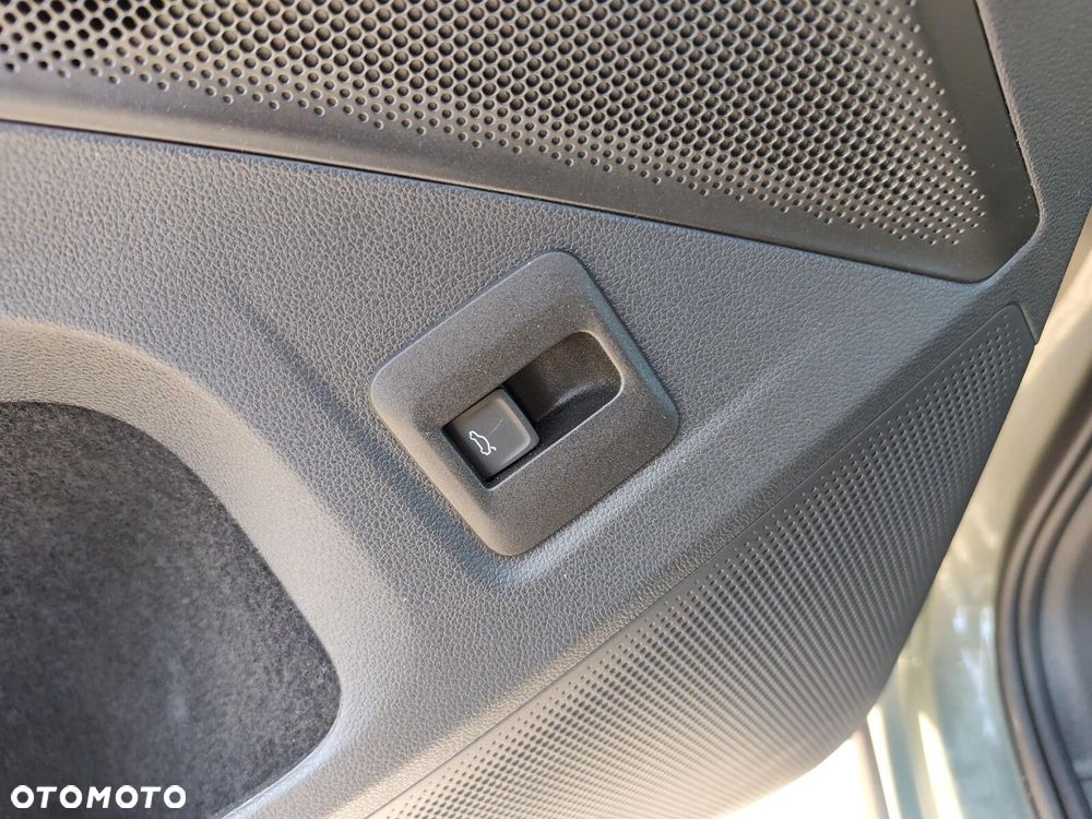 Volkswagen Tiguan - 13