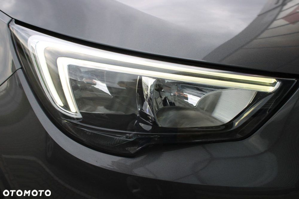 Opel Crossland X - 14