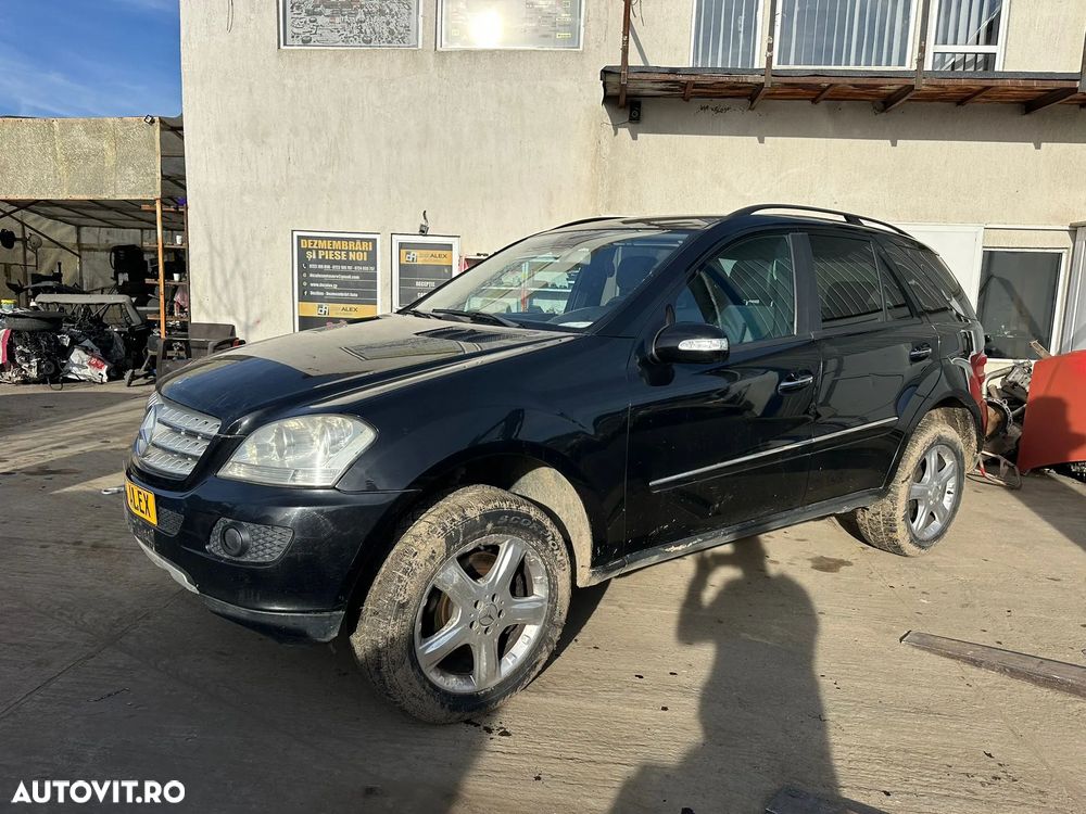 Dezmembrari Mercedes Benz ML 320 / W164 - 2