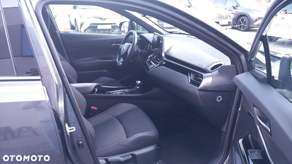 Toyota C-HR - 12