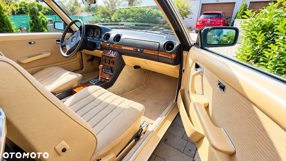 Mercedes-Benz W123 - 6