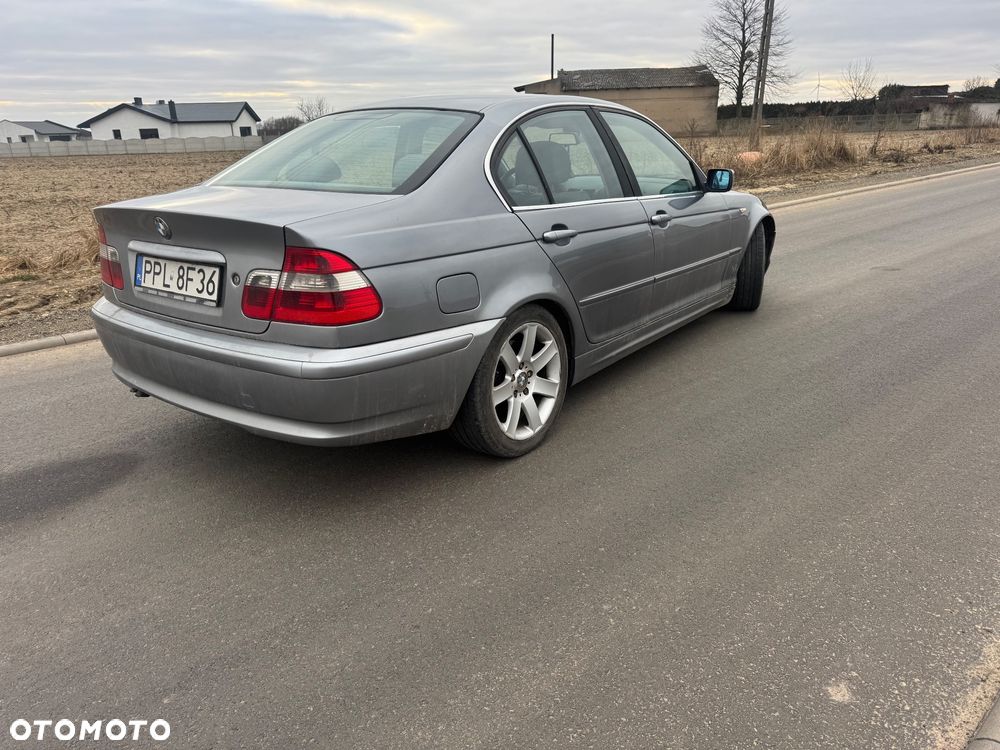 BMW Seria 3 330d - 4