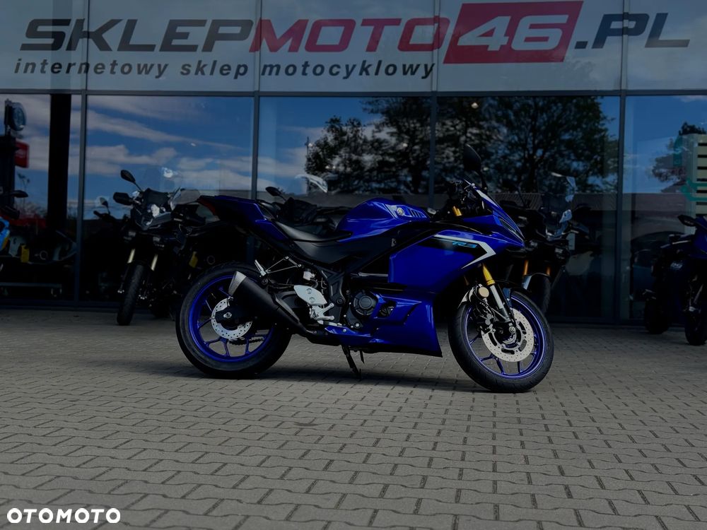 Yamaha R3 - 3