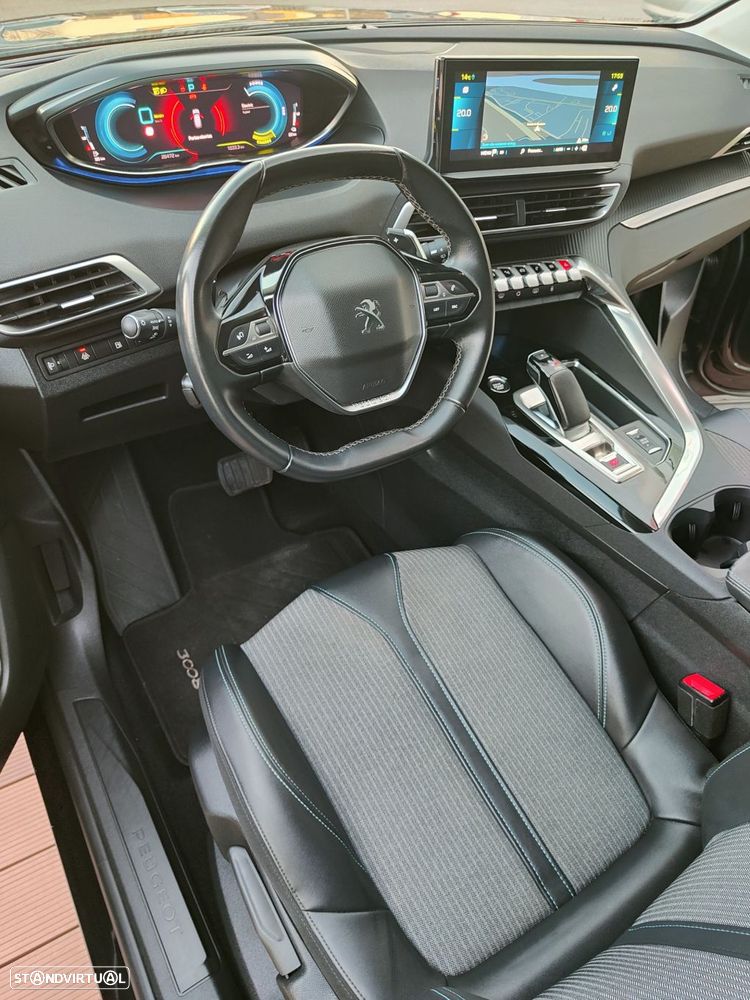 Peugeot 3008 1.6 Hybrid Allure e-EAT8 - 23