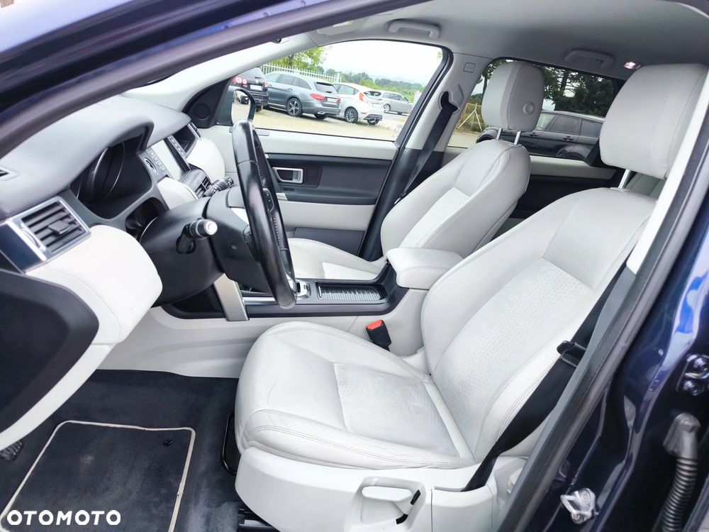 Land Rover Discovery Sport TD4 SE - 17