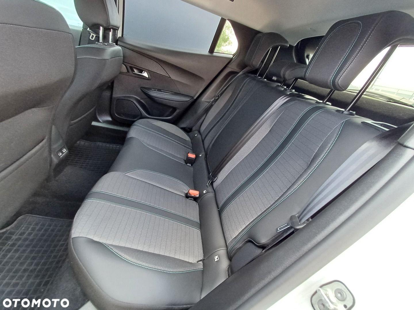 Peugeot 2008 - 29