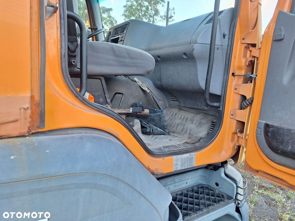 Renault Kerax 370.34 Dci 6X6 + Kobit Syko-7H + Korba - 35