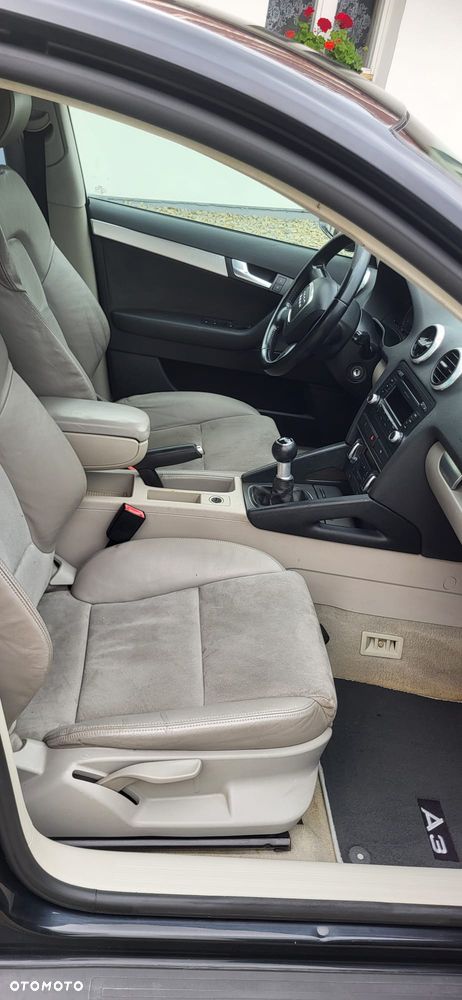 Audi A3 Sportback 1.9 TDI Ambiente - 8