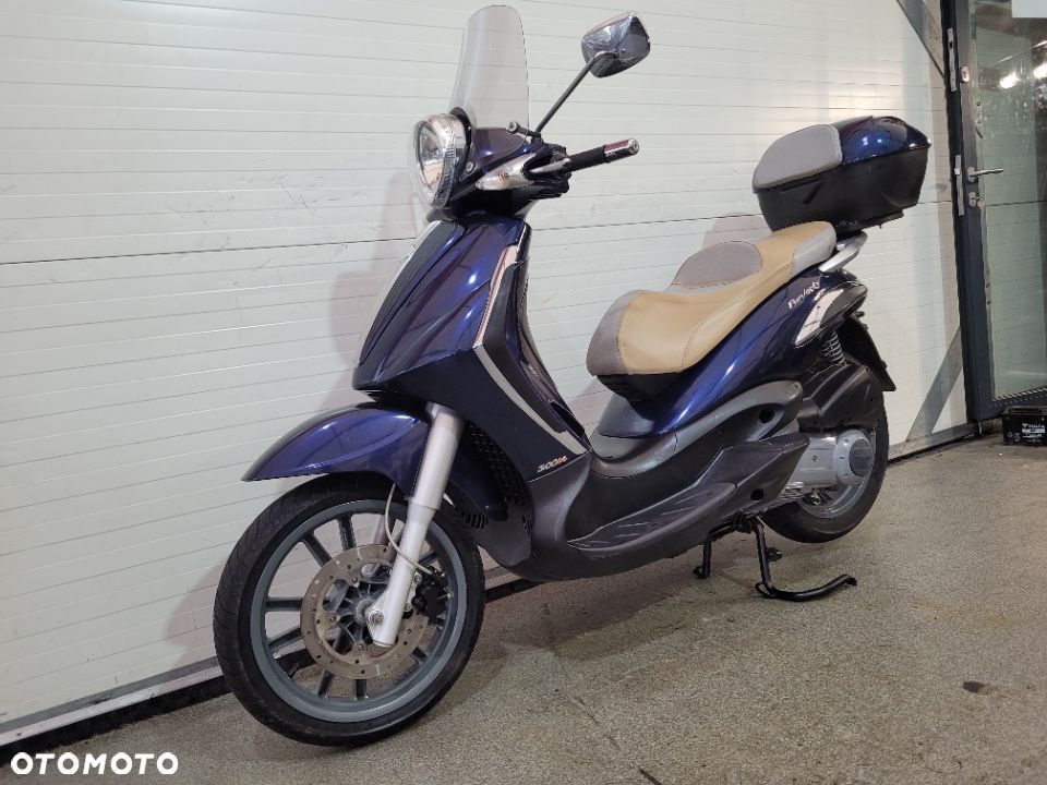 Piaggio Beverly - 1