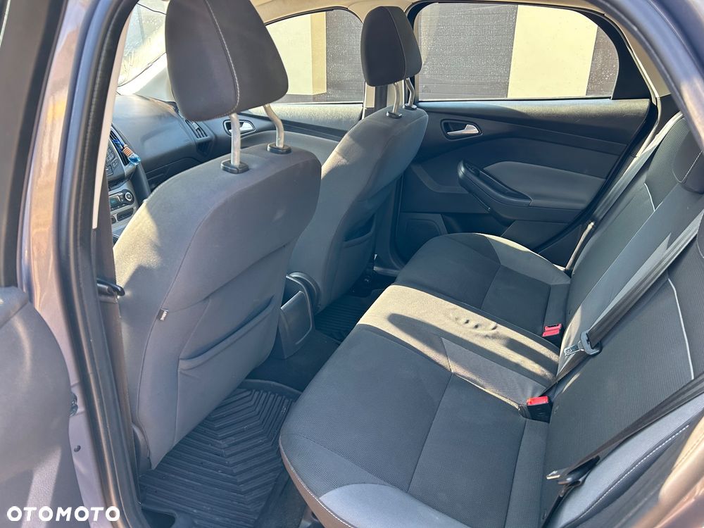 Ford Focus - 10