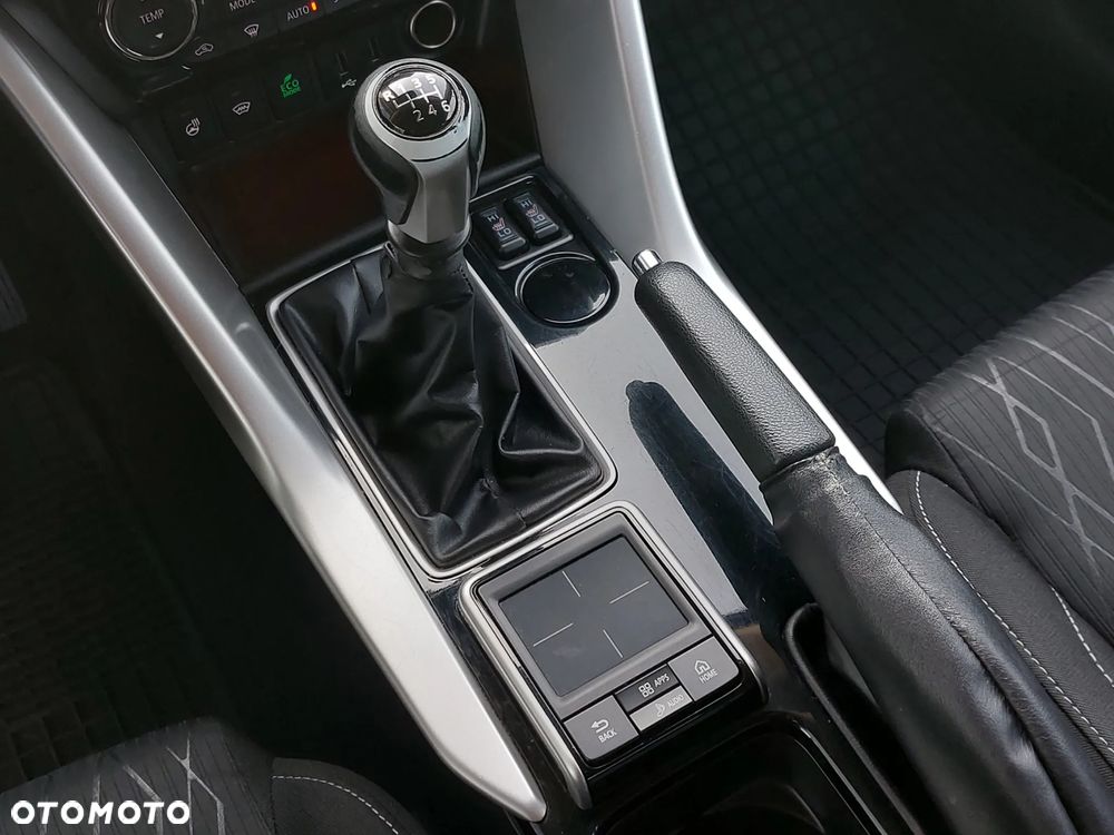 Mitsubishi Eclipse Cross 1.5 T Intense - 14