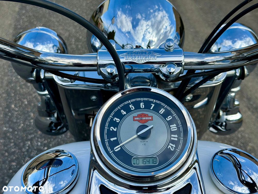 Harley-Davidson Softail Heritage Classic - 14