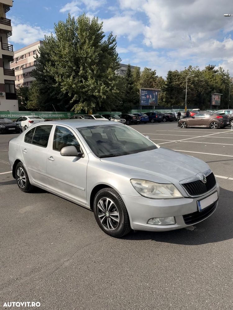 Skoda Octavia 1.6 TDI Ambiente - 2